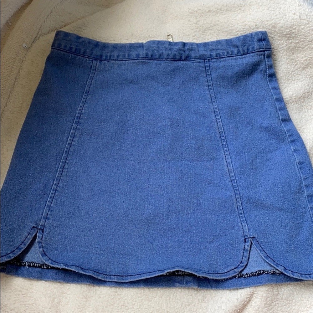 Brandy Melville Raquel skirt rare